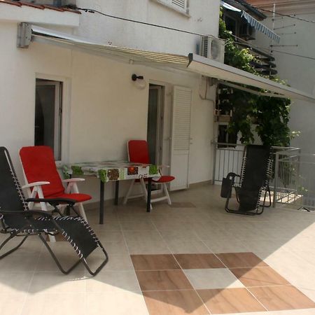 Apartman Elena Свети Юрай Екстериор снимка