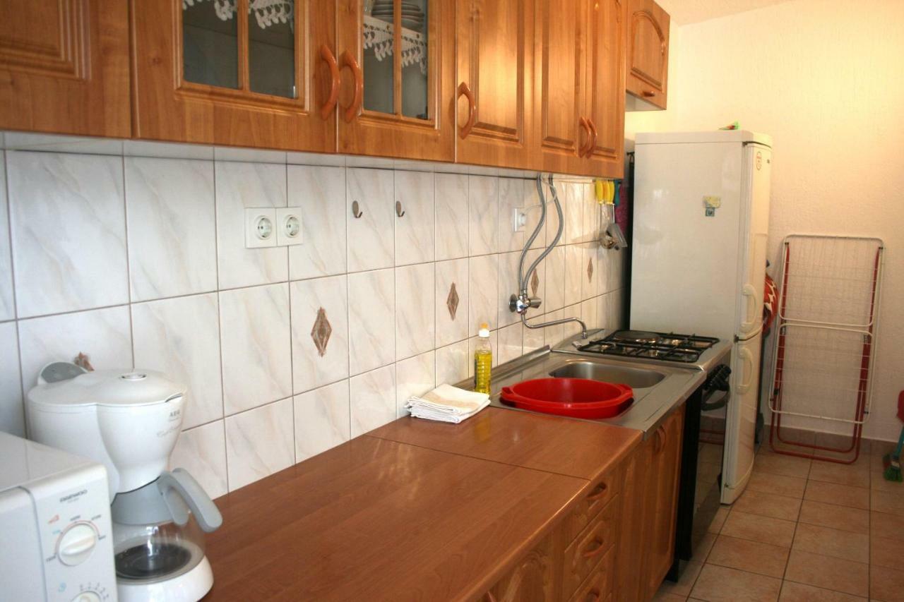Apartman Elena Свети Юрай Екстериор снимка