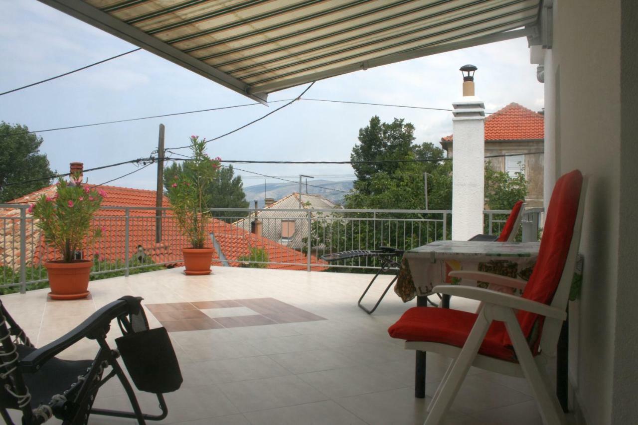Apartman Elena Свети Юрай Екстериор снимка