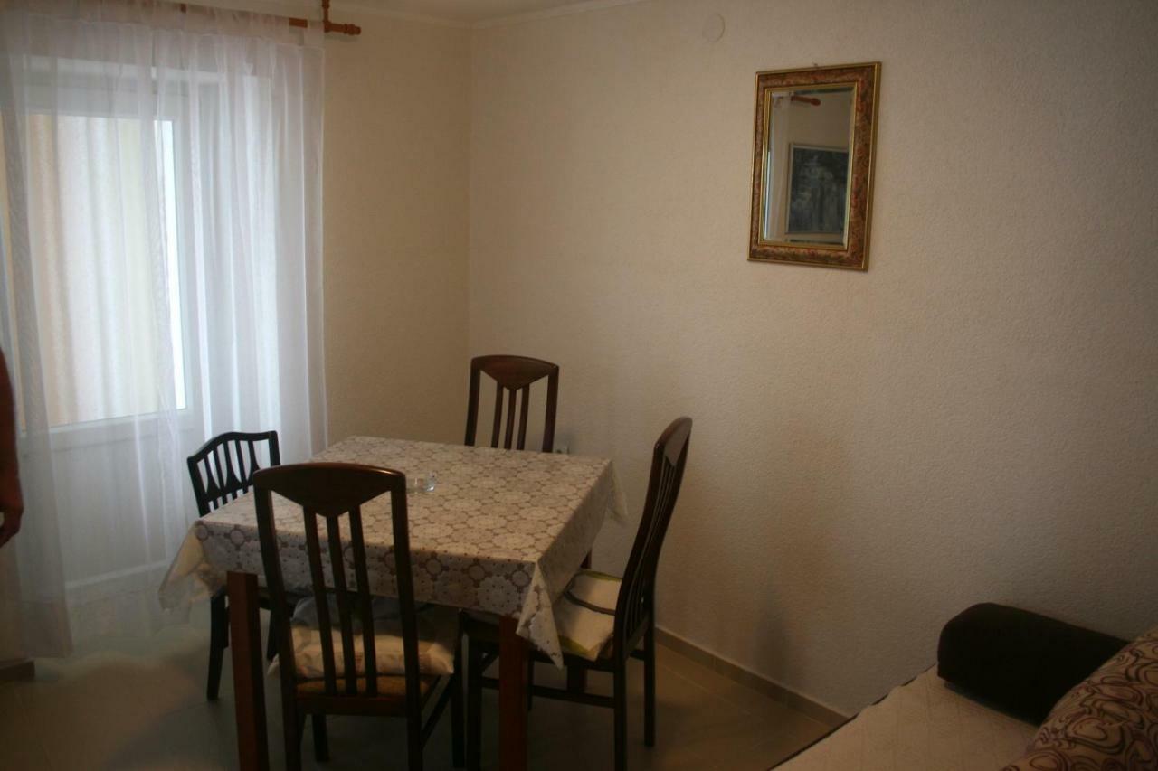 Apartman Elena Свети Юрай Екстериор снимка