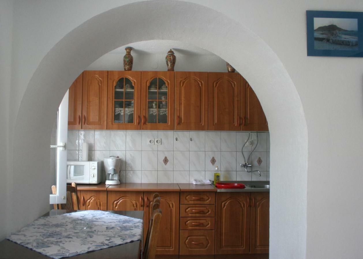 Apartman Elena Свети Юрай Екстериор снимка